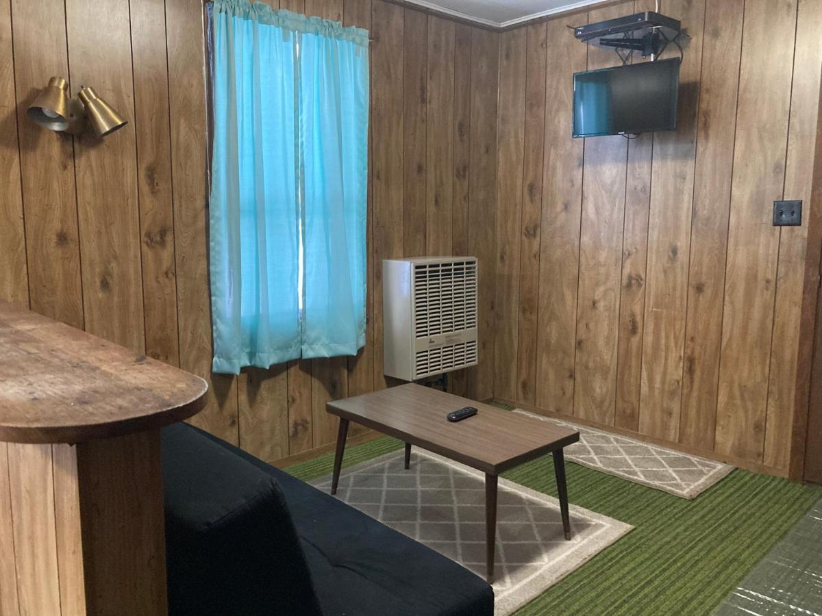 Musky Joe'S Twin Pines Resort New Post Экстерьер фото
