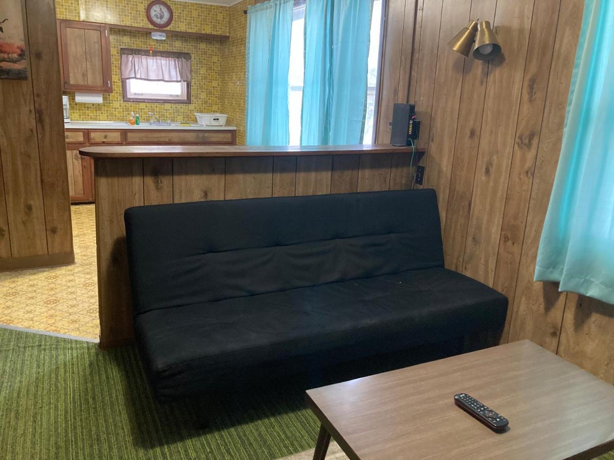 Musky Joe'S Twin Pines Resort New Post Экстерьер фото