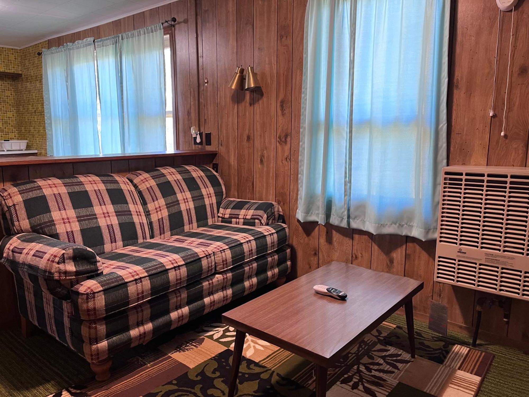 Musky Joe'S Twin Pines Resort New Post Экстерьер фото