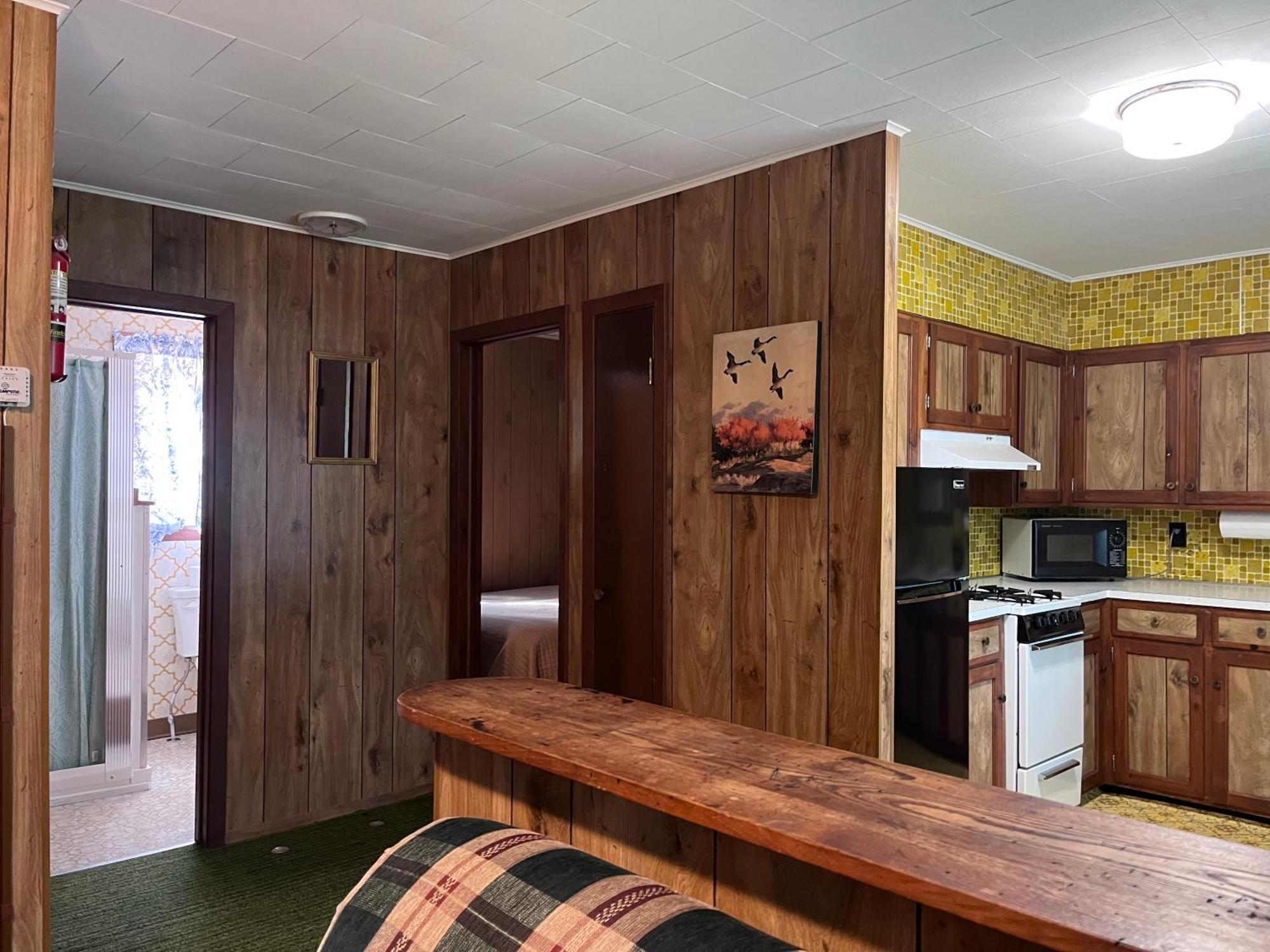 Musky Joe'S Twin Pines Resort New Post Экстерьер фото
